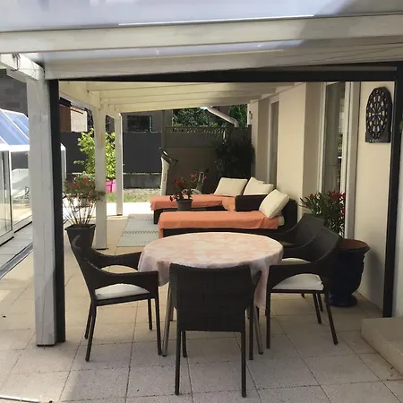 D Clos Du Noyer Bed & Breakfast *